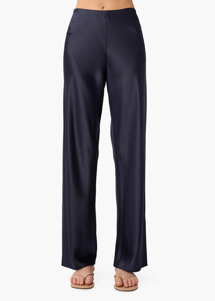 Cami NYC Bristol Mid Rise Pant Dark Wash