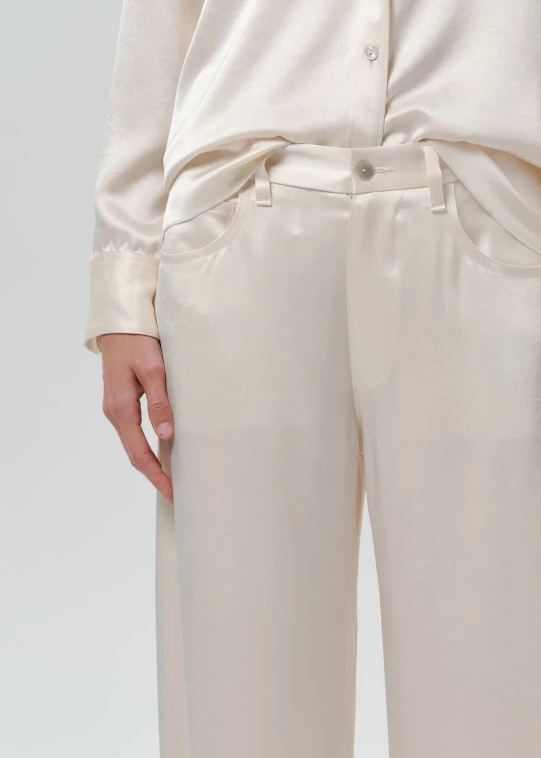 Citizens Of Humanity Brynn Japanese Hammered Satin Trouser In Cream