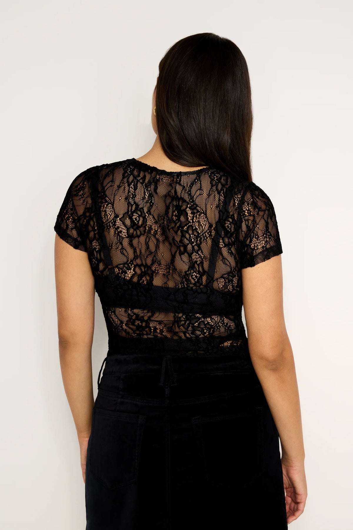 Good American LACE BABY TEE Black001