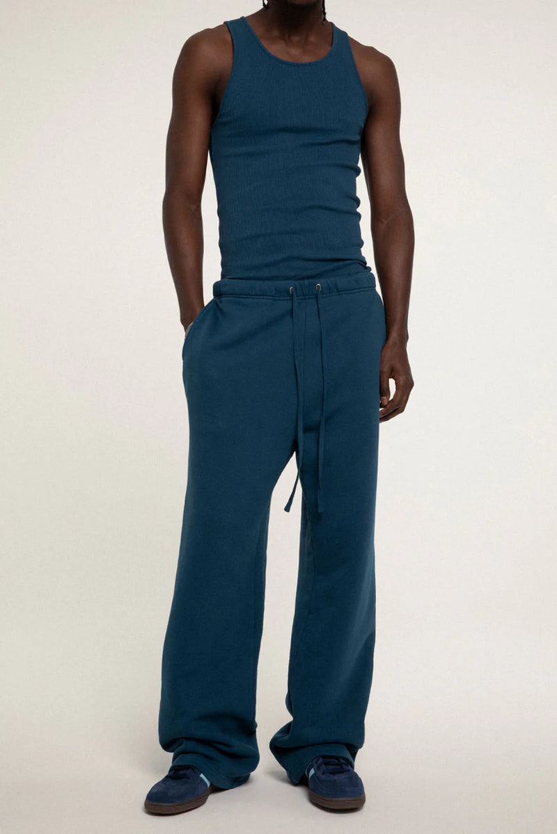 Elwood CORE STRAIGHT LEG SWEATPANT VINTAGE BLUE