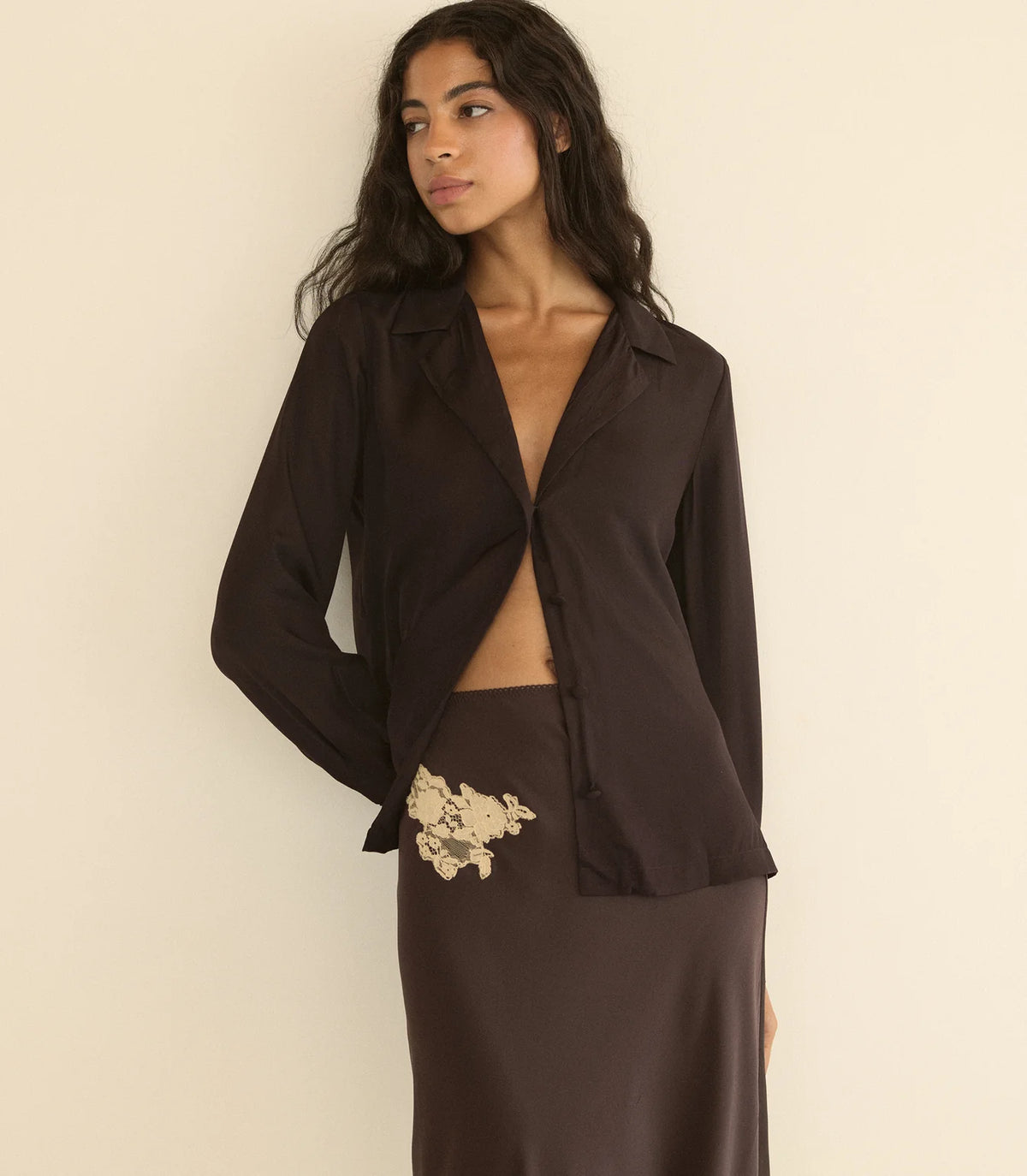 Dôen ELOWEN SKIRT IN EQUESTRIAN BROWN WITH CREAM LACE