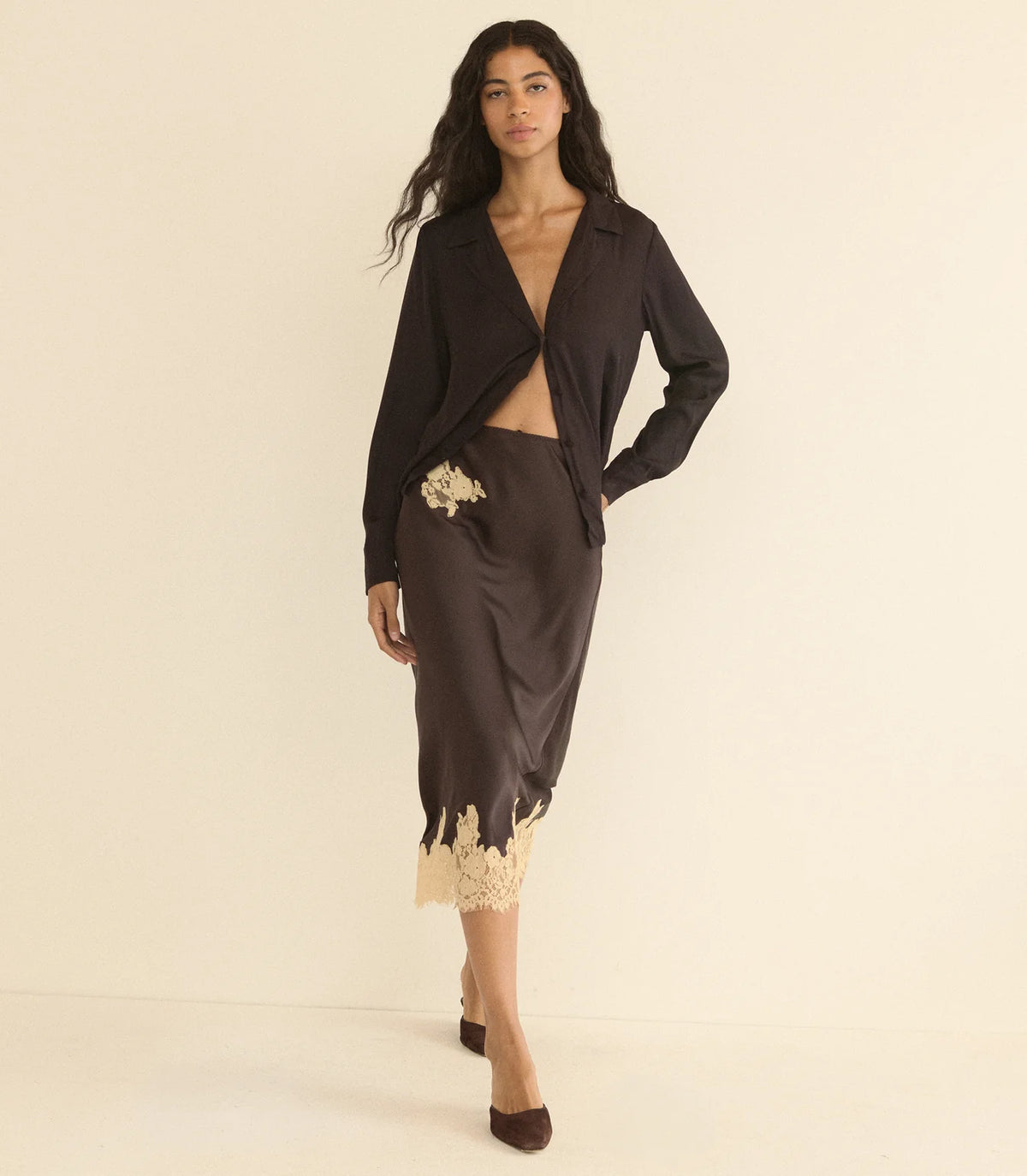 Dôen ELOWEN SKIRT IN EQUESTRIAN BROWN WITH CREAM LACE