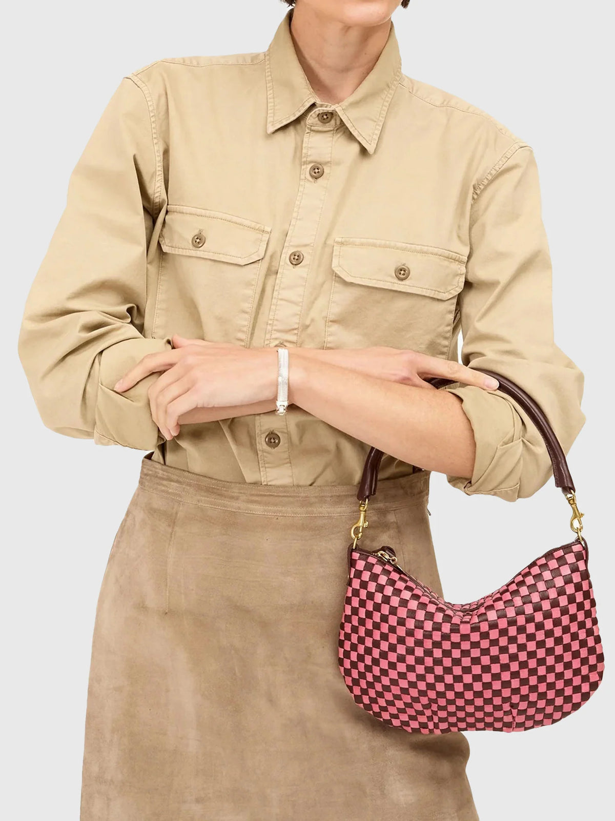 Clare V. Petit Moyen Messenger - Woven Checker- Raisin/Petal