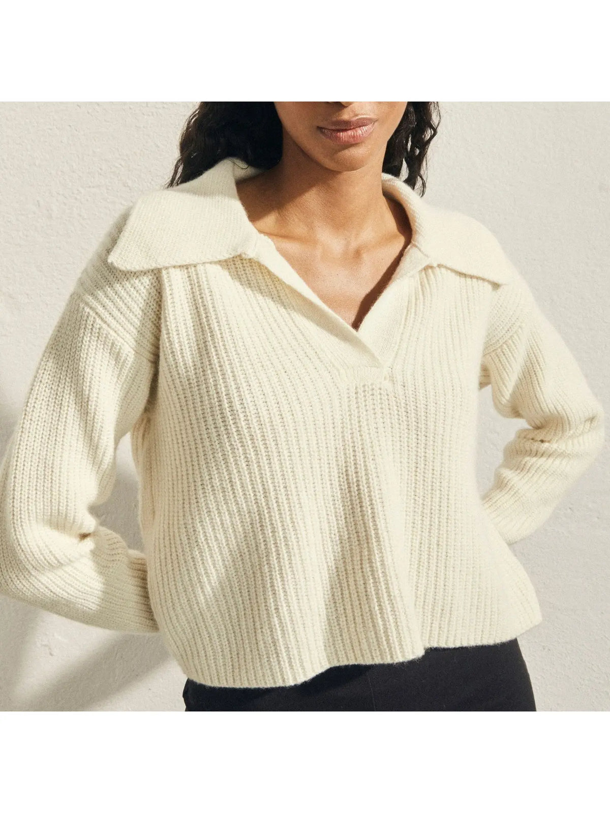 ALOHAS Airliner Cream Tricot Sweater