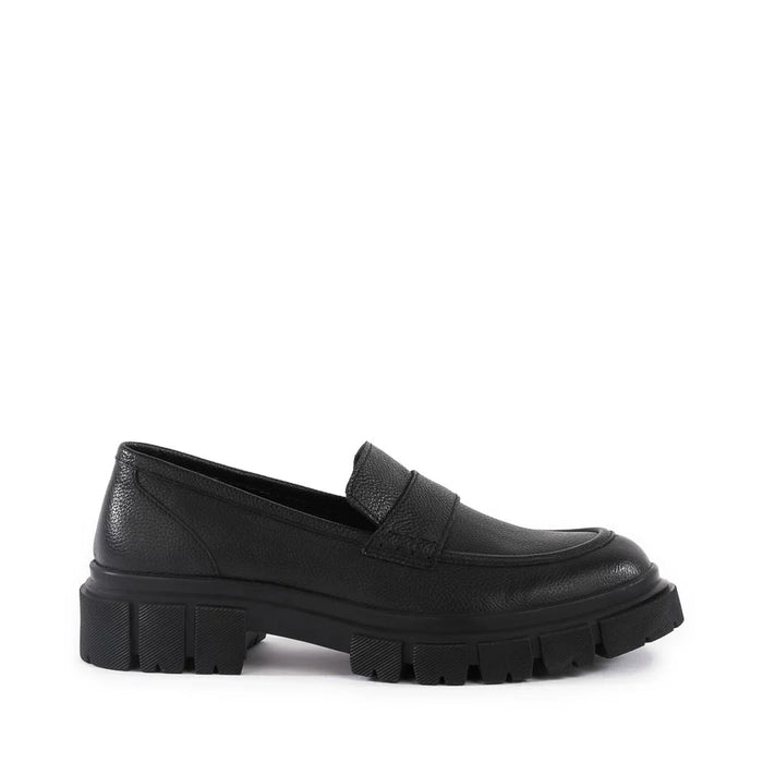 Seychelles Sweet Jane Loafer Black